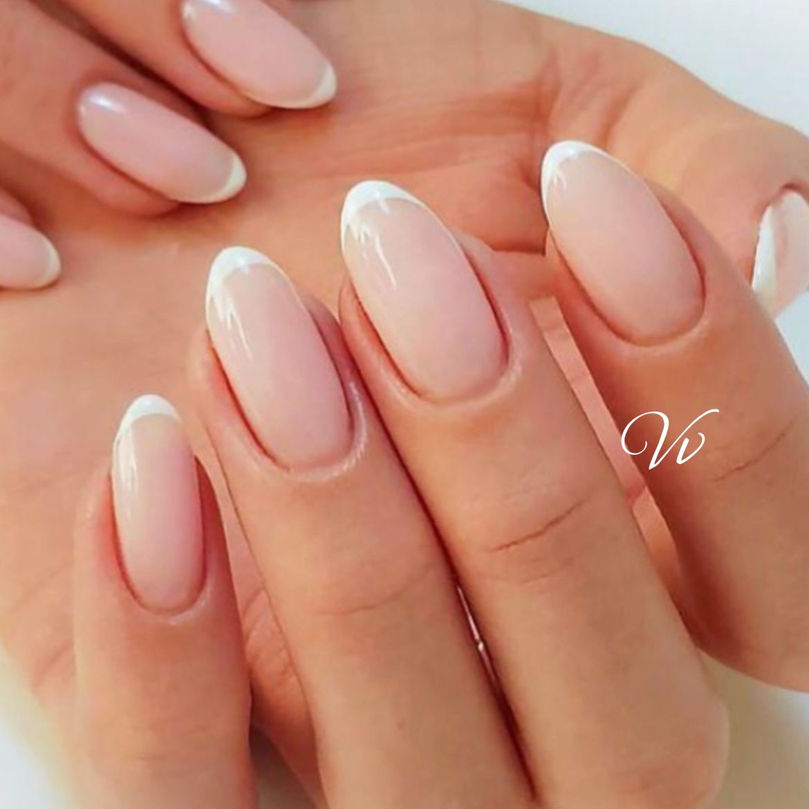 Tratamiento de limpieza facial profunda en cabina