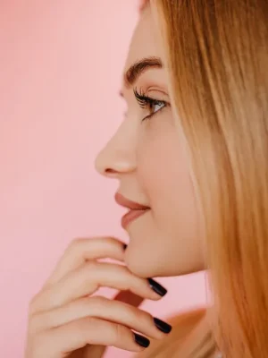 Tratamiento facial profesional en salón de belleza